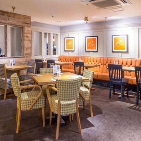 Premier Inn Newport Wales エクステリア 写真