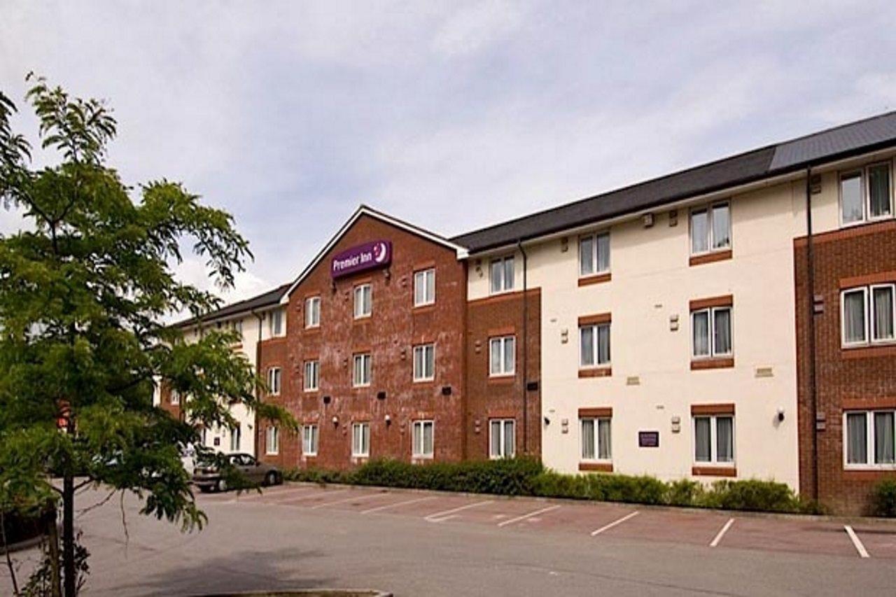 Premier Inn Newport Wales エクステリア 写真